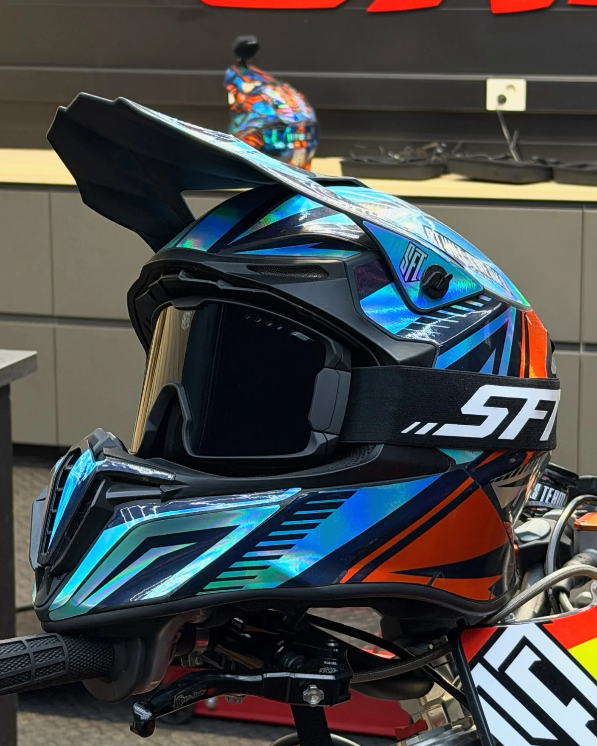 Clip Custom Goggles - Image 5