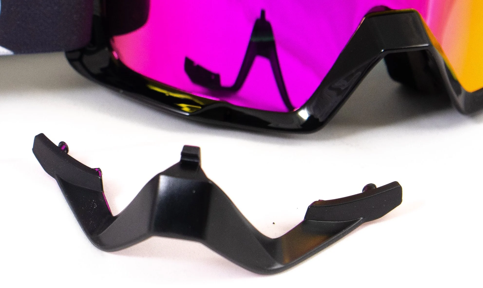 Mesh Pink Goggles - Image 3